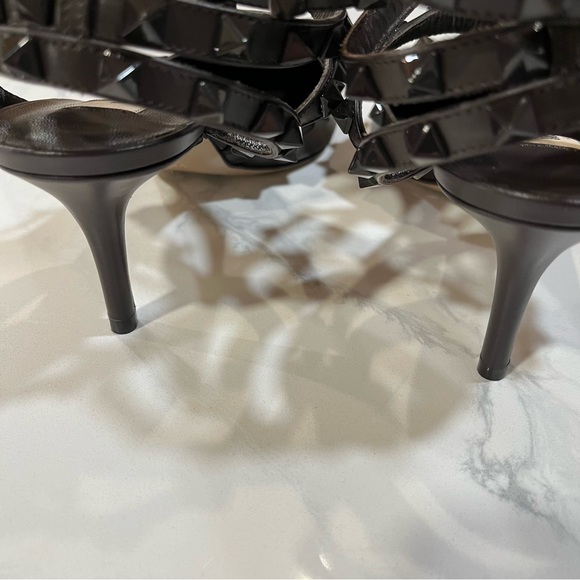 VALENTINO GARAVANI
Rockstud leather sandals - Picture 15 of 16